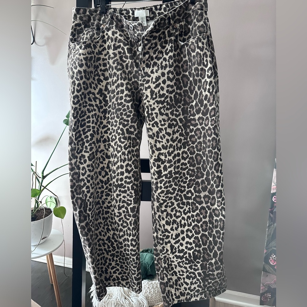 H&M Black and Beige Leopard Print Wide Leg Jeans